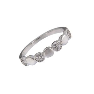 Anillo de plata de ley con circonitas y diseño de círculos brillantes